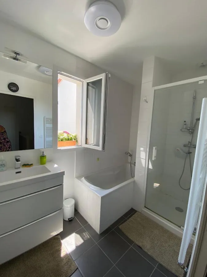 Au Coeur Des Volcans Et Lacs D'Auvergne Villa Saint-Beauzire