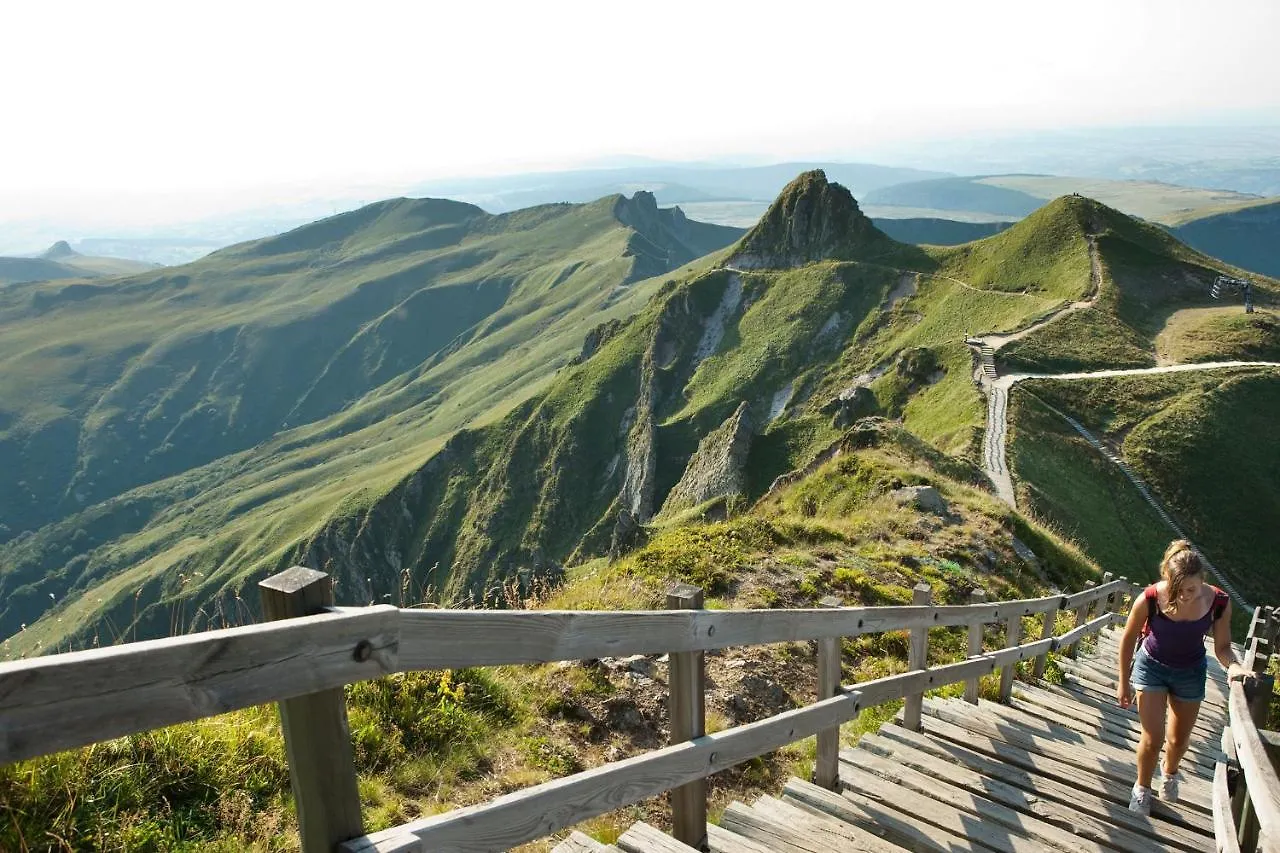 Au Coeur Des Volcans Et Lacs D'Auvergne Villa Saint-Beauzire