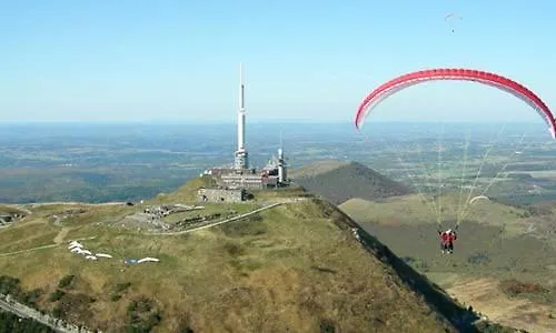 Au Coeur Des Volcans Et Lacs D'Auvergne Villa Saint-Beauzire  Saint-Beauzire (Puy-de-Dome)